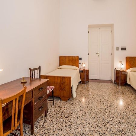 Hotel Aer Bj Vittoria Cagliari Szoba fotó