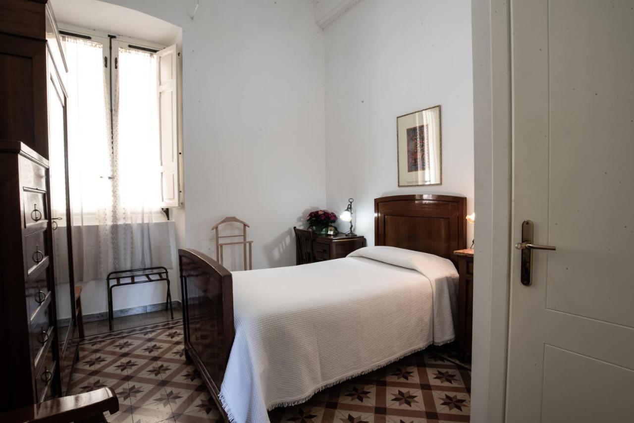 Hotel Aer Bj Vittoria Cagliari Kültér fotó