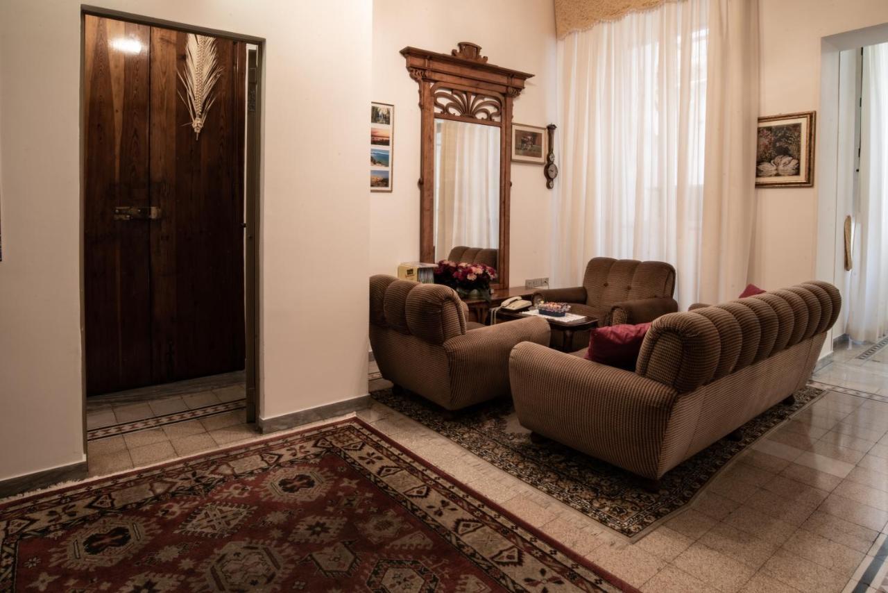 Hotel Aer Bj Vittoria Cagliari Kültér fotó