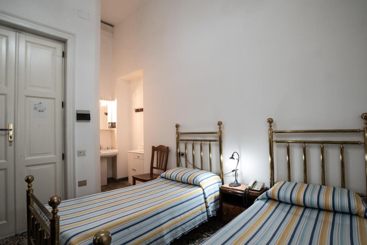 Hotel Aer Bj Vittoria Cagliari Kültér fotó