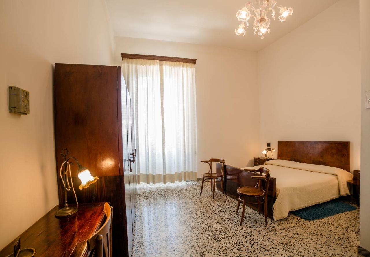 Hotel Aer Bj Vittoria Cagliari Kültér fotó