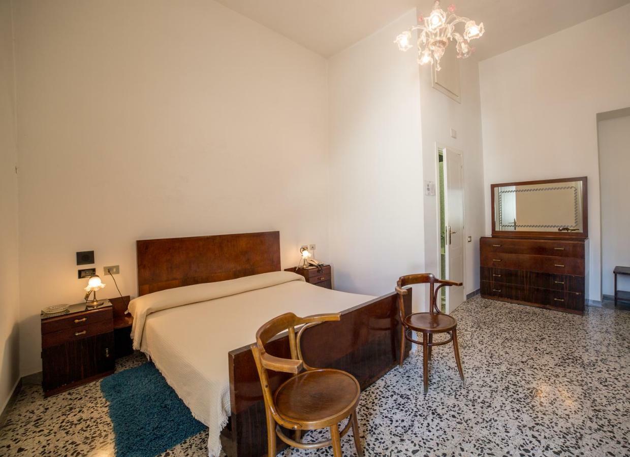 Hotel Aer Bj Vittoria Cagliari Kültér fotó