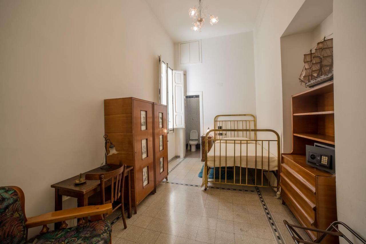 Hotel Aer Bj Vittoria Cagliari Kültér fotó